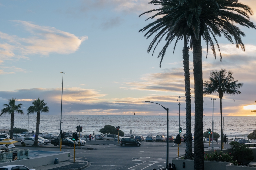 To Let 2 Bedroom Property for Rent in Sea Point Western Cape
